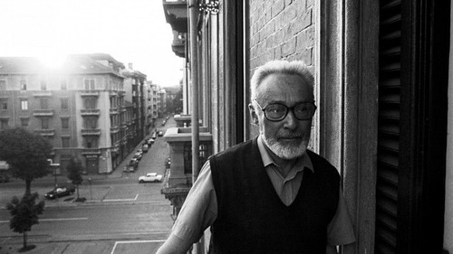 primo-levi-in-turin-1985-009_770x433_acf_cropped.j